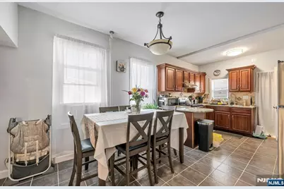50 Chestnut Street, Belleville, NJ 07109 - Photo 7