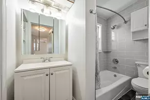 50 Chestnut St, Belleville, NJ 07109 - Photo 27