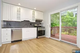 22 Mountain Ave, Westwood, NJ 07675 - Photo 9
