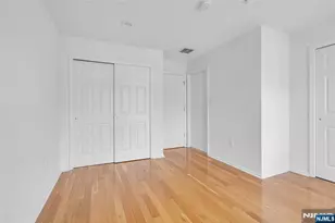 451 Albany Ct, West New York, NJ 07093 - Photo 21