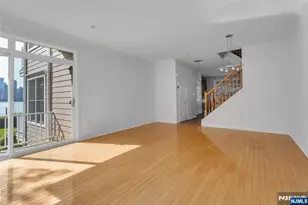 451 Albany Ct, West New York, NJ 07093 - Photo 11