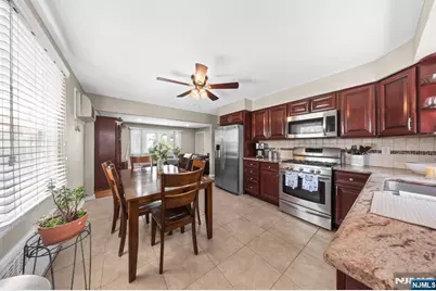 23 Homcy Place, Clifton, NJ 07011 - Photo 9