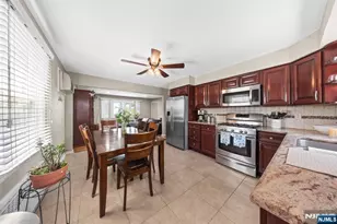 23 Homcy Pl, Clifton, NJ 07011 - Photo 9