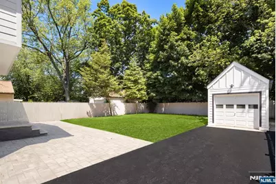 34 Parkway, Rochelle Park Township, NJ 07662 - Photo 19