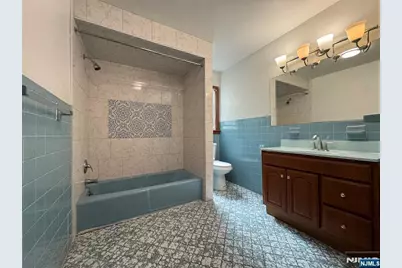444 Ridge Road 1R #1R, Lyndhurst Township, NJ 07071 - Photo 11
