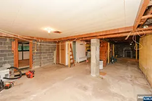 51 Charwalt Dr, Hawthorne, NJ 07506 - Photo 23