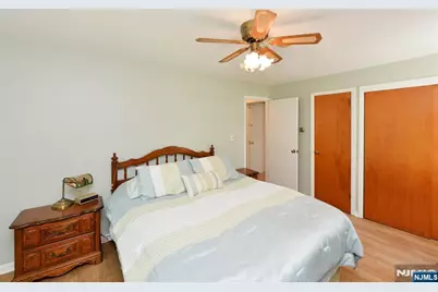 51 Charwalt Drive, Hawthorne, NJ 07506 - Photo 17