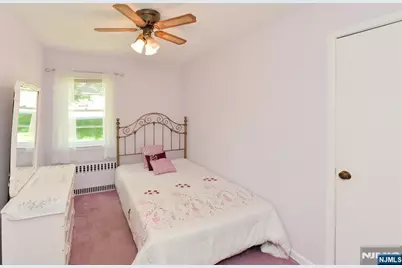 51 Charwalt Drive, Hawthorne, NJ 07506 - Photo 13