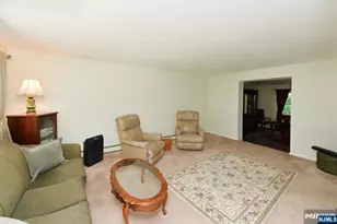 51 Charwalt Dr, Hawthorne, NJ 07506 - Photo 5