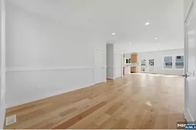 588 Maple Avenue, Saddle Brook Township, NJ 07663 - Photo 11