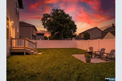 588 Maple Avenue, Saddle Brook Township, NJ 07663 - Photo 21