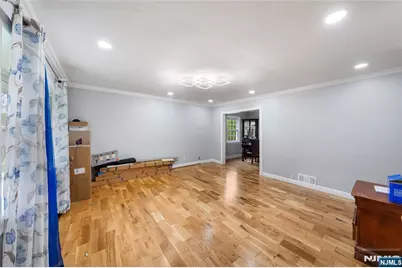 73 Davis Drive, Bergenfield, NJ 07621 - Photo 5