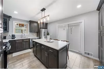 73 Davis Drive, Bergenfield, NJ 07621 - Photo 7