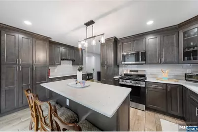 73 Davis Drive, Bergenfield, NJ 07621 - Photo 9