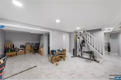 73 Davis Drive, Bergenfield, NJ 07621 - Photo 19