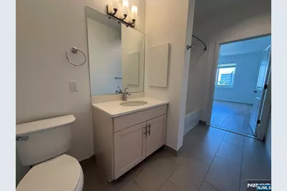 2050 Central Road 710 #710, Fort Lee, NJ 07024 - Photo 7