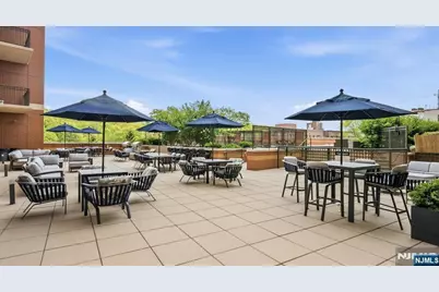 2050 Central Road 801 #801, Fort Lee, NJ 07024 - Photo 11