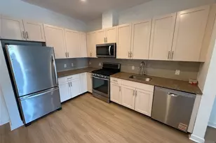 2050 Central Road 801, Fort Lee, NJ 07024 - Photo 3