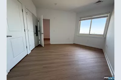 2050 Central Road 801 #801, Fort Lee, NJ 07024 - Photo 5