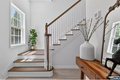 197 Roosevelt Drive, Wood Ridge, NJ 07075 - Photo 9
