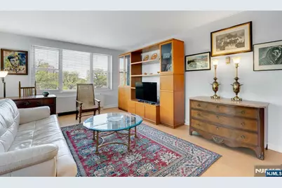 2100 Linwood Avenue 3S #3S, Fort Lee, NJ 07024 - Photo 11