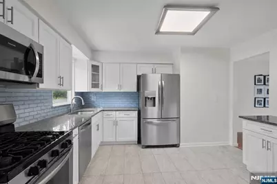 15 Robby Road, Little Ferry, NJ 07643 - Photo 11