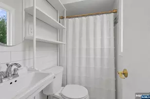 15 Robby Rd, Little Ferry, NJ 07643 - Photo 13