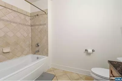 61 Grand Street 2F #2F, Jersey City, NJ 07302 - Photo 11