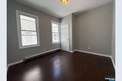 119-121 End Avenue 2 #2, Newark, NJ 07106 - Photo 11