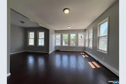 119-121 End Avenue 2 #2, Newark, NJ 07106 - Photo 3