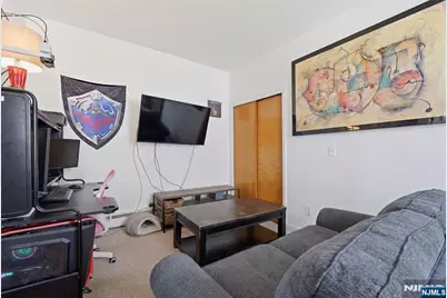 598 Van Houten Avenue, Clifton, NJ 07013 - Photo 13