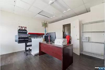 598 Van Houten Avenue, Clifton, NJ 07013 - Photo 19