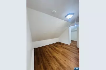 910 28th Street 906 #906, Paterson, NJ 07513 - Photo 9