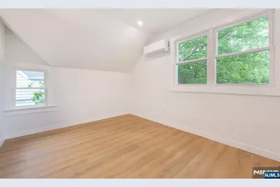 245 Elm Avenue, Bogota, NJ 07603 - Photo 27