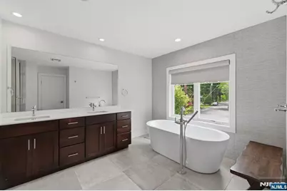 95 Mezzine Drive, Cresskill, NJ 07626 - Photo 23