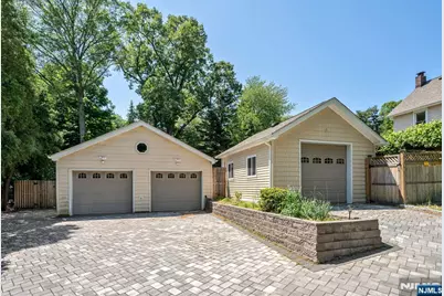 50 E Grand Avenue, Montvale, NJ 07645 - Photo 29