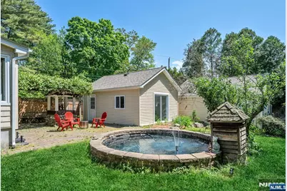 50 E Grand Avenue, Montvale, NJ 07645 - Photo 31