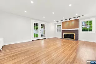 867 River Rd, Teaneck Township, NJ 07666 - Photo 11