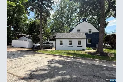 867 River Road, Teaneck Township, NJ 07666 - Photo 31