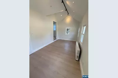 867 River Road, Teaneck Township, NJ 07666 - Photo 17