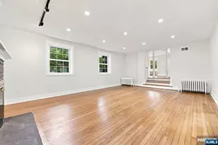867 River Rd, Teaneck Township, NJ 07666 - Photo 17