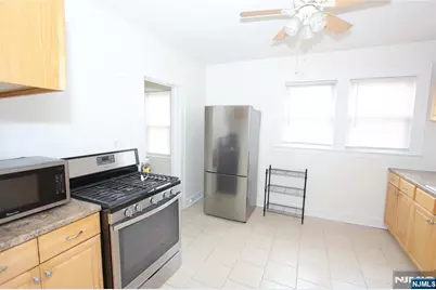 1 West Street 2 #2, Elmwood Park, NJ 07407 - Photo 9