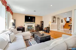 244 McElroy Ave, Fort Lee, NJ 07024 - Photo 13