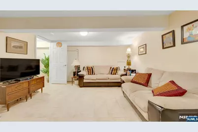244 McElroy Avenue, Fort Lee, NJ 07024 - Photo 33