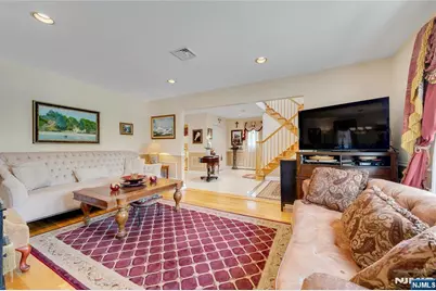 244 McElroy Avenue, Fort Lee, NJ 07024 - Photo 9
