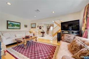 244 McElroy Ave, Fort Lee, NJ 07024 - Photo 9