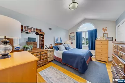 244 McElroy Avenue, Fort Lee, NJ 07024 - Photo 29