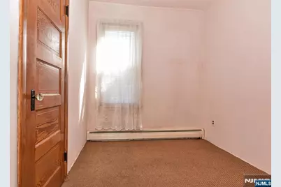 70 Main Avenue, Wallington, NJ 07057 - Photo 7