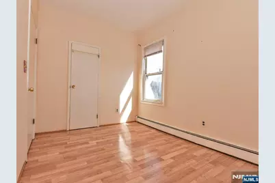 70 Main Avenue, Wallington, NJ 07057 - Photo 17