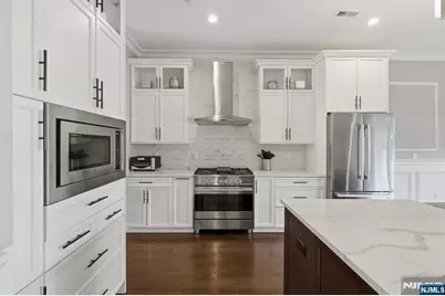 202 Brandon Court, Montvale, NJ 07645 - Photo 17